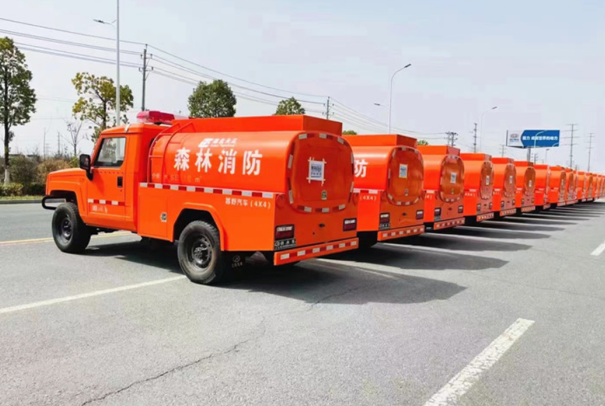 蓝牌勇士四驱越野消防车