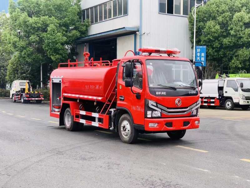 东风5吨消防洒水车